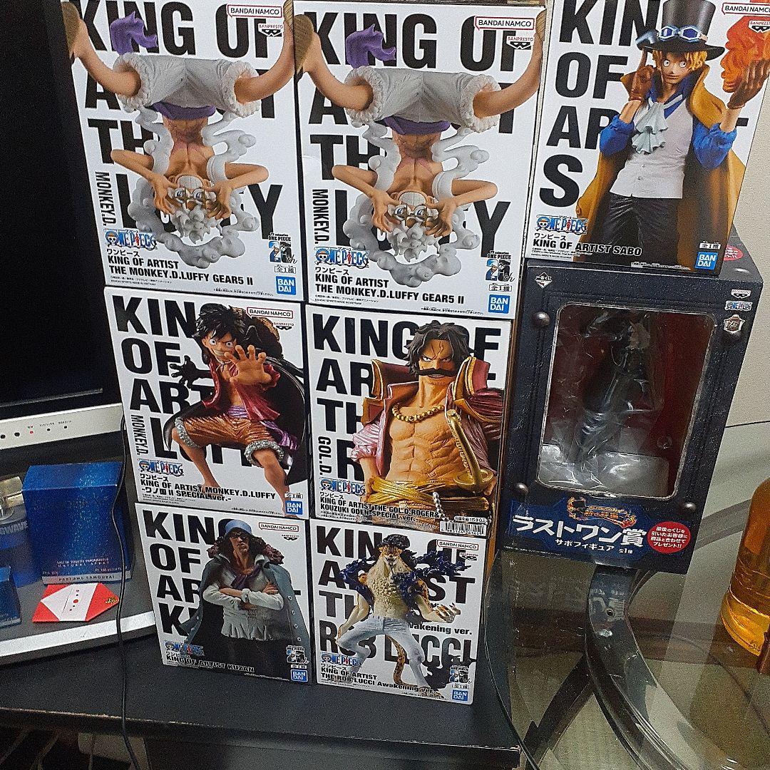 ONE PIECE フィギュア セット&DVD