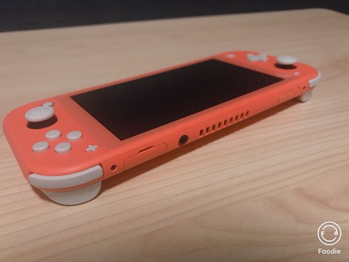 Nintendo switch Lite コーラル／桃太郎電鉄ソフト付き