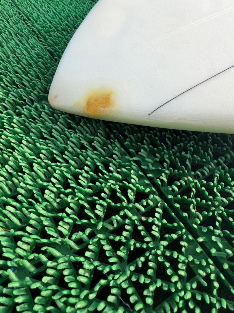 ショートボード ホワイト ブラック ダブルフィン