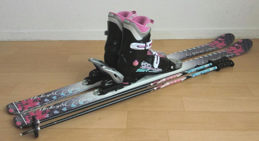 ■最終特価■送料無料■Hart■ジュニアスキーセット■板128靴23■WAX済■