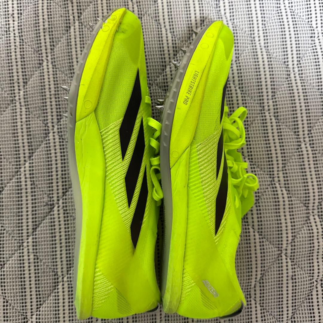 アディゼロフィネス　26.0