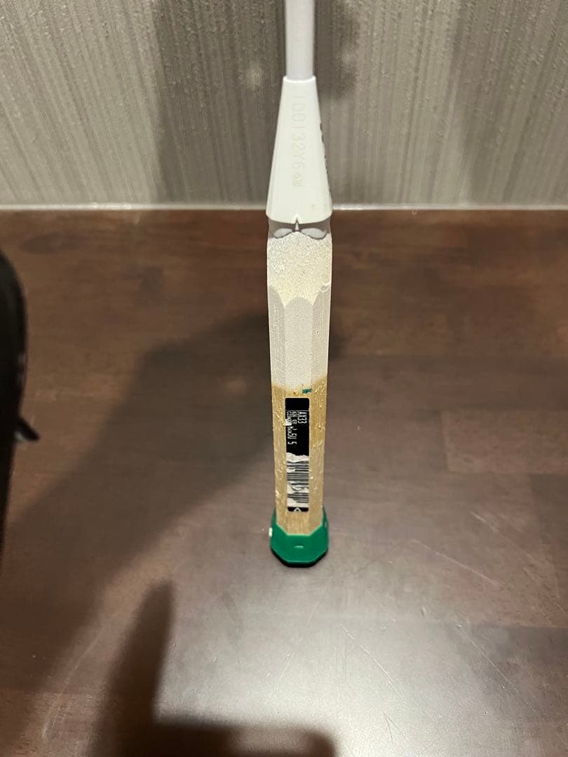 【美品】YONEX バドミントンラケット アストロクス33