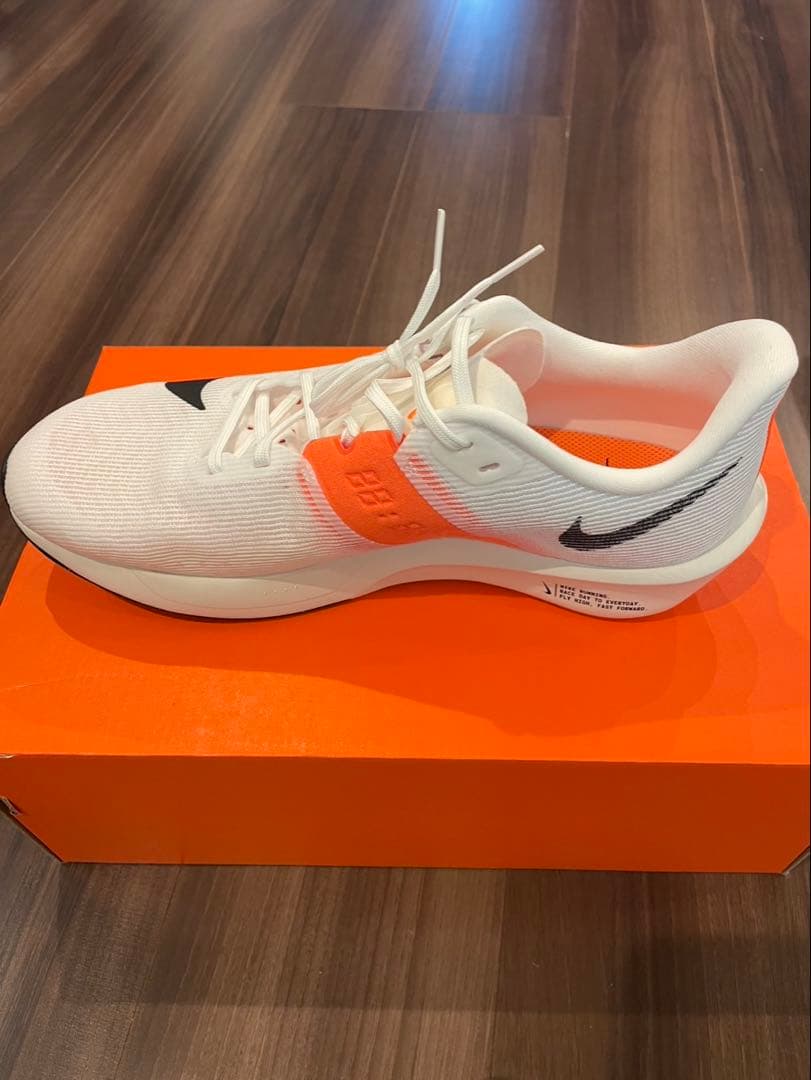 Nikeランニングシューズ　AIR ZOOM ライバルフライ4 28㎝