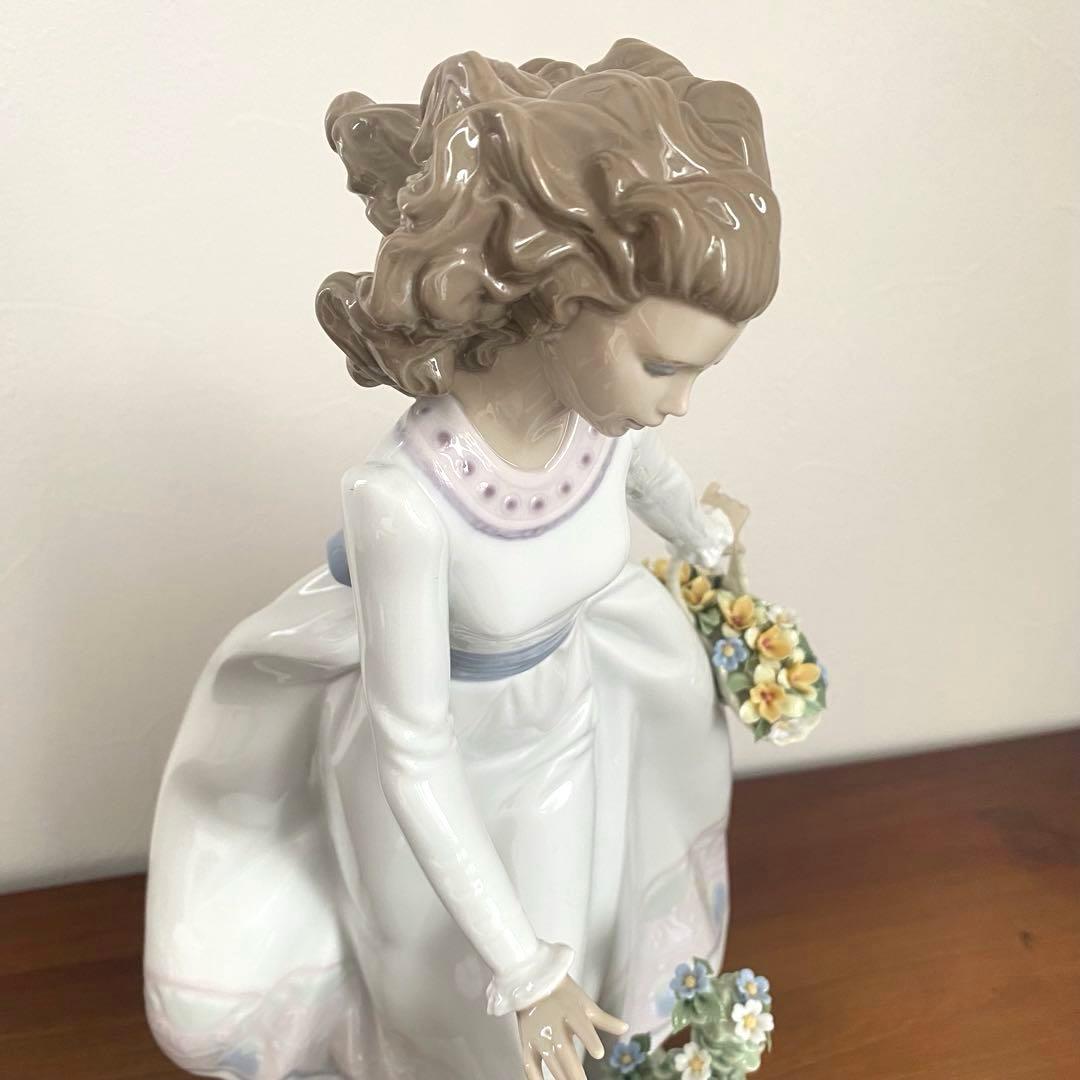 LLADRO リヤドロ 『 女性と犬 』 置物 高さ37㎝ ‼︎