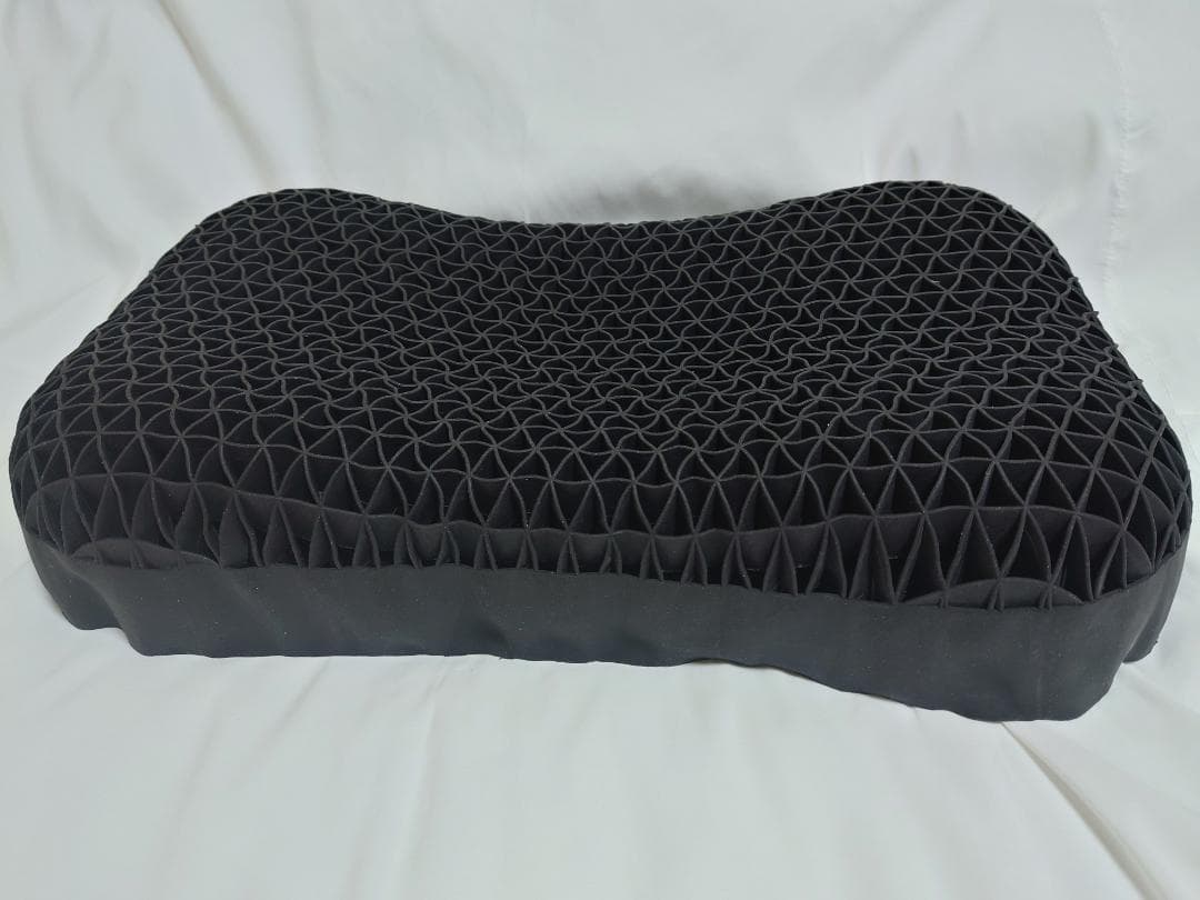 ヒツジのいらない枕ー極柔ー　箱無し・カバー付き