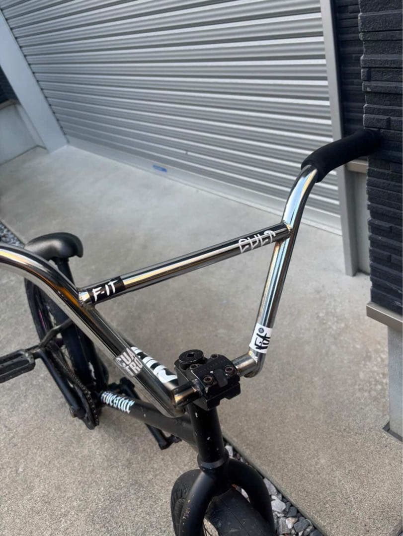 自転車本体 CULT BMX