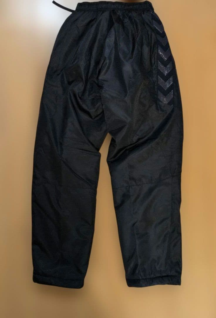 半額以下新品　サイズ140 ヒュンメル　中綿サーモジャケットパンツ　セットアップ