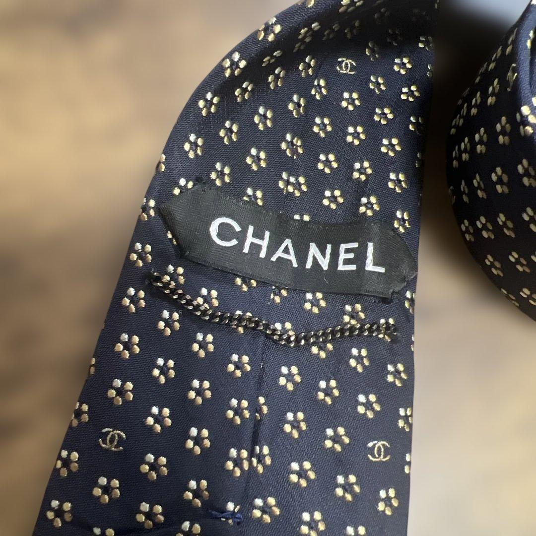 【限定アイテム】CHANEL シャネル ネイビー&ゴールド 桜柄 ネクタイ