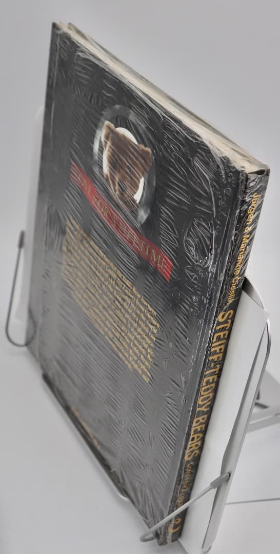 洋書 Steiff-Teddy Bears: Love for a Lifetime