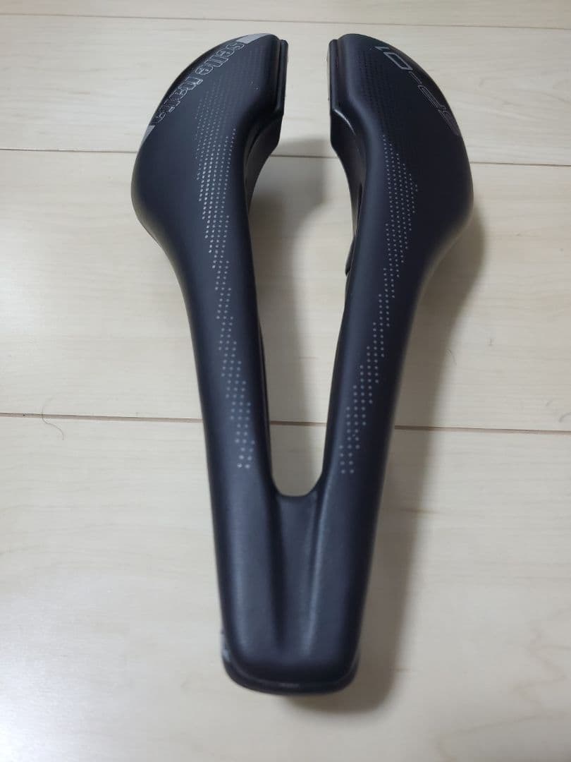 selle italia sp01 BOOST　サドル