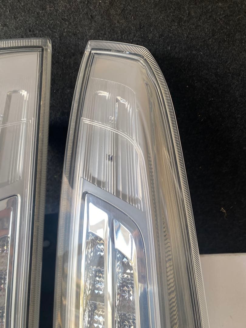 トヨタ アベンシス AZT250系 純正ヘッドライト 左右セット