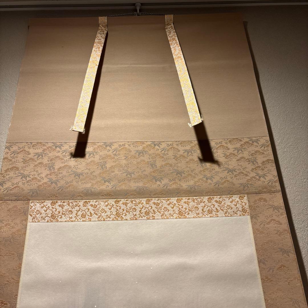 掛け軸　雪中南天