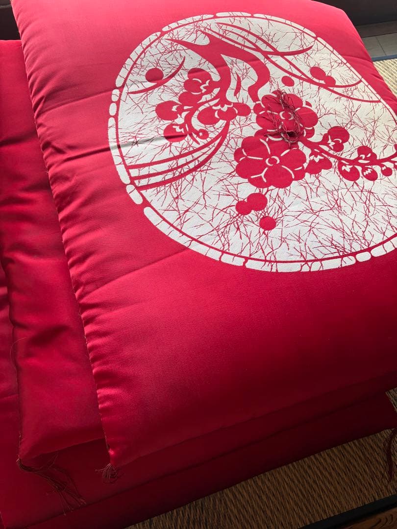 赤い花柄座布団セット（5枚）