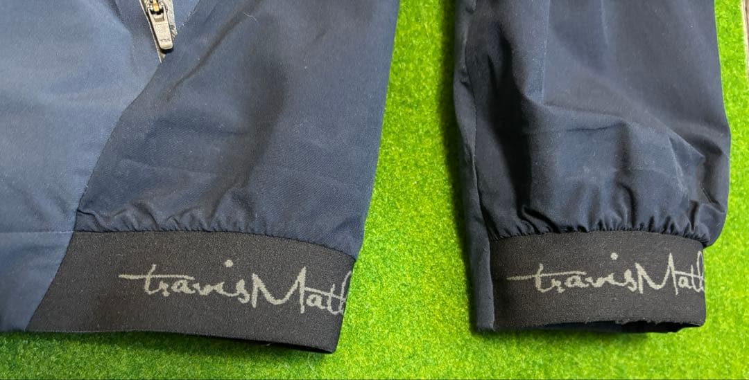 定価15000円 トラビスマシュー　撥水ジャケット　メンズMサイズ　ネイビー