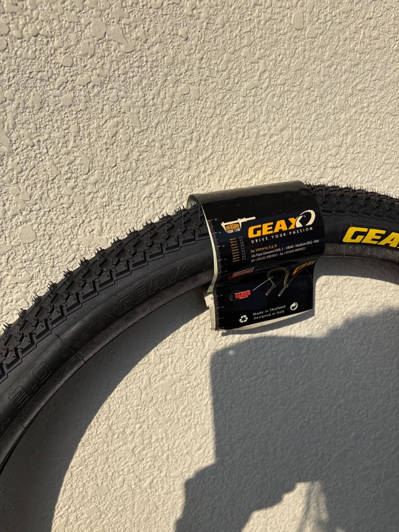 新品 Vittoria GEAX AKA 26×2.2 2本 26x2.0 2本