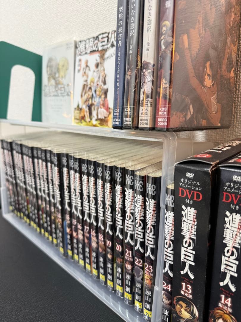進撃の巨人 漫画 1巻～24巻 初版あり 限定版 DVD付き 小説 しおり