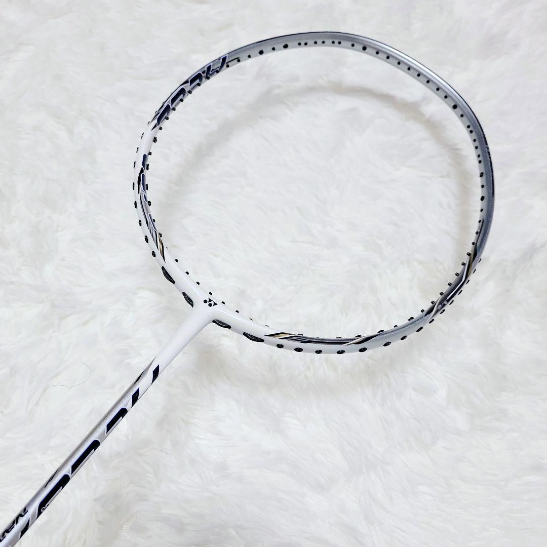 新品巻替✨YONEX ナノレイ500 バドミントン ラケット 4UG5 ガット無
