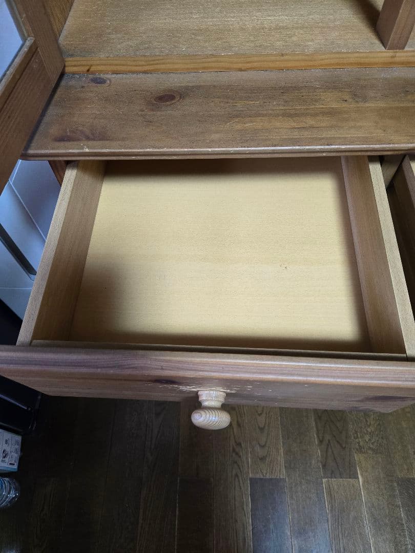 パイン材 食器棚 ガラス扉付き