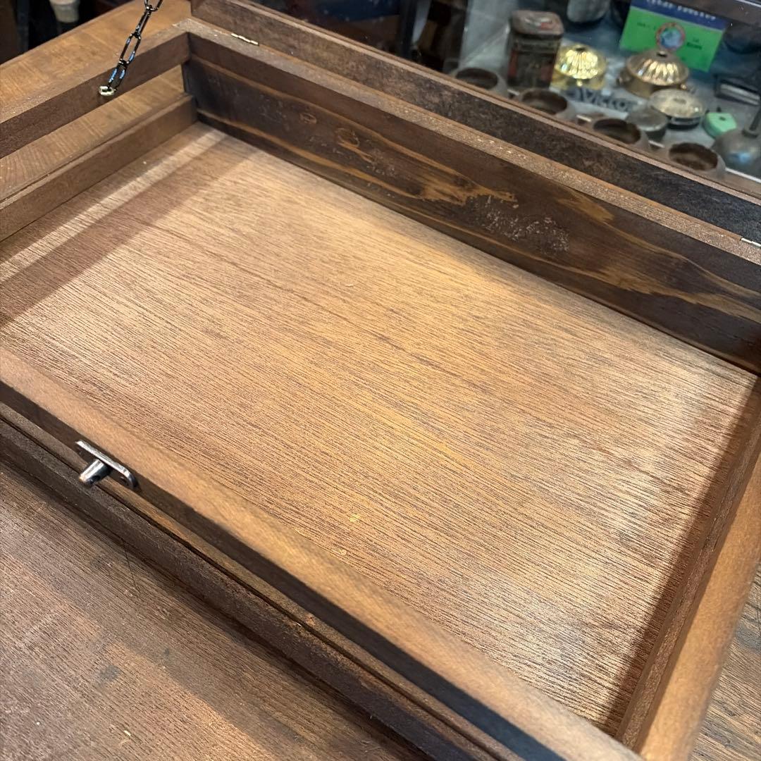 4面木製ガラスケース