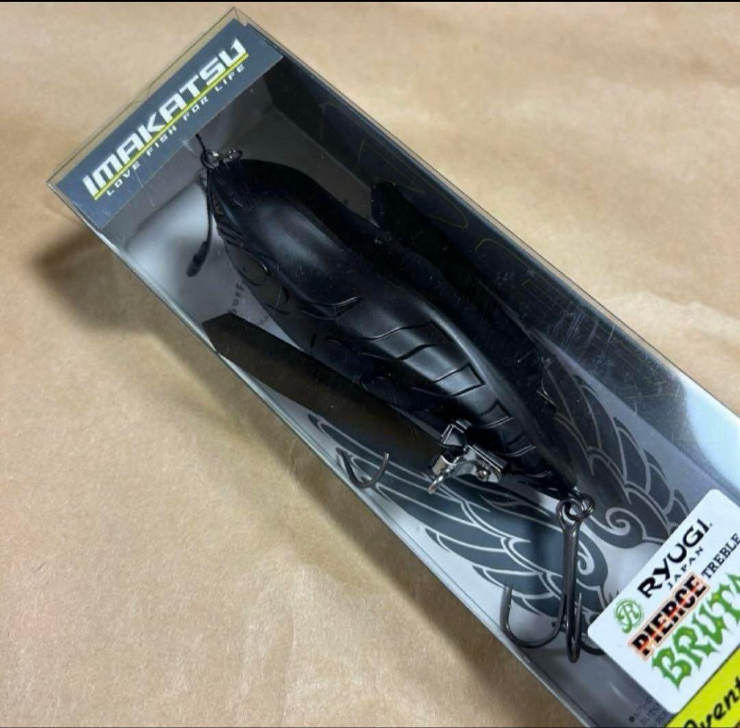 水面爆裂　イマカツ　アベンタクローラーRSR ブラックイレブン