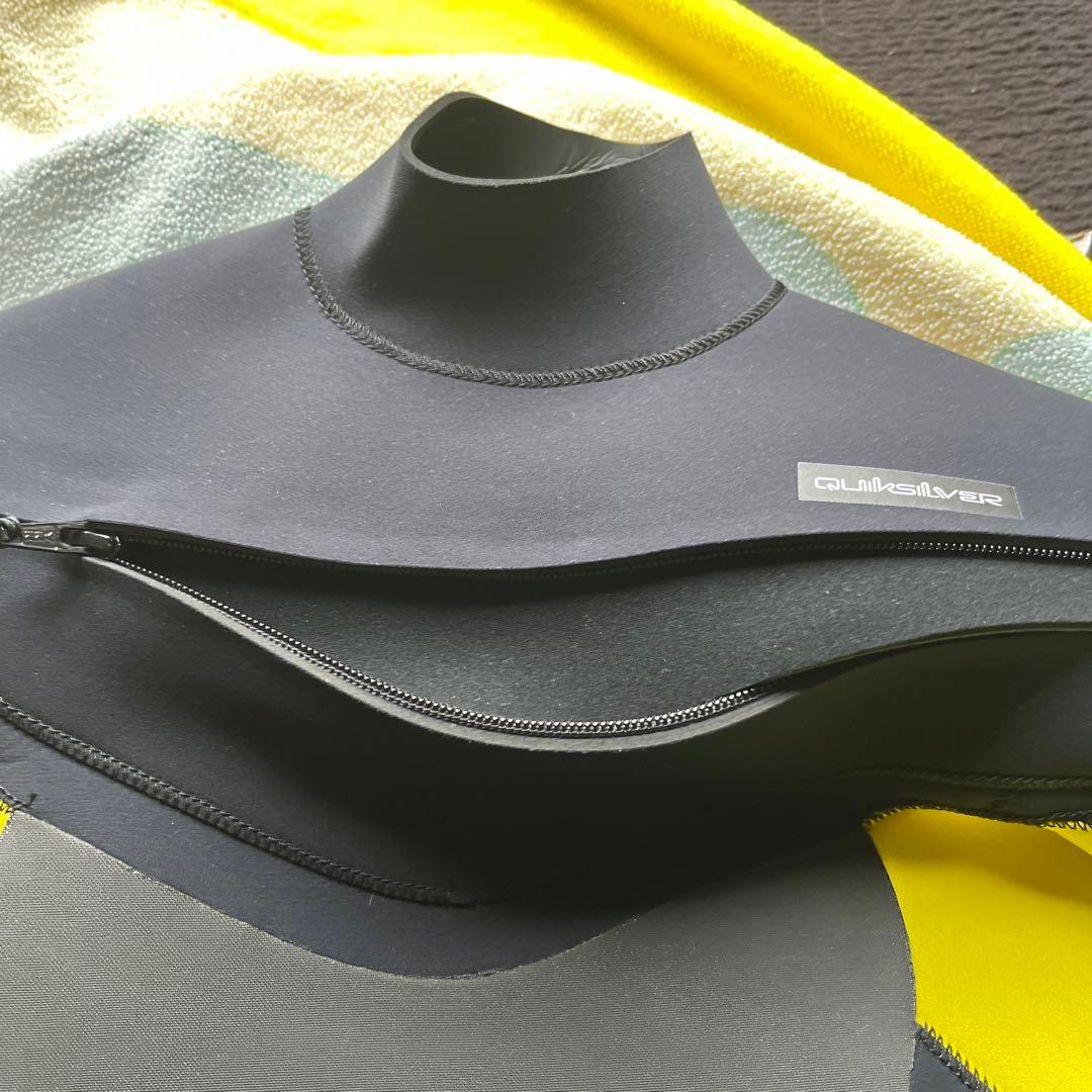 クイックシルバーウエットスーツ　　セミドライ　ジュニア用140サイズ新品