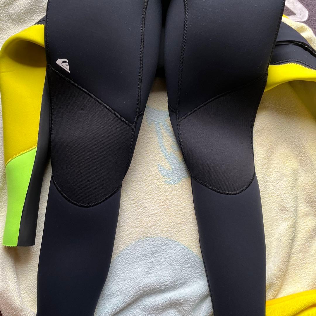 クイックシルバーウエットスーツ　　セミドライ　ジュニア用140サイズ新品