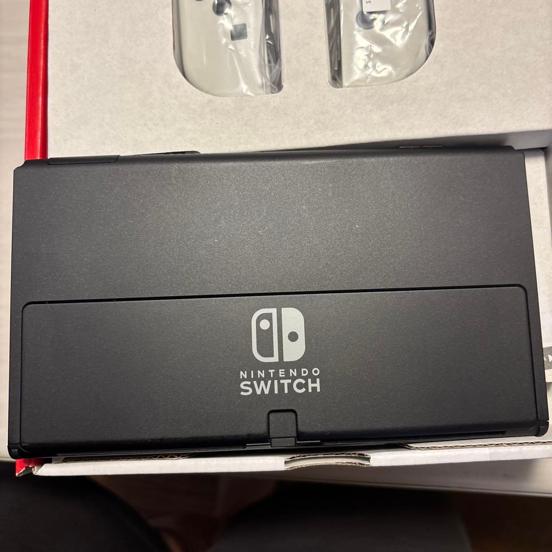 Nintendo Switch 有機ELモデル 本体 ホワイト【ケース付き】