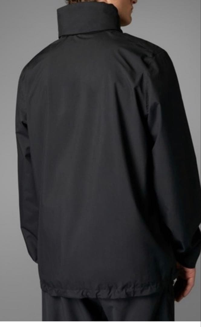 【新品・未使用】adidas アディダス アウター・ウィンドブレーカー　Sサイズ