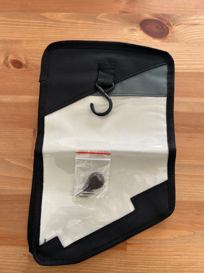 ツインキールフィン　シーシェパード　FUTURES フィンキー　ネジ付