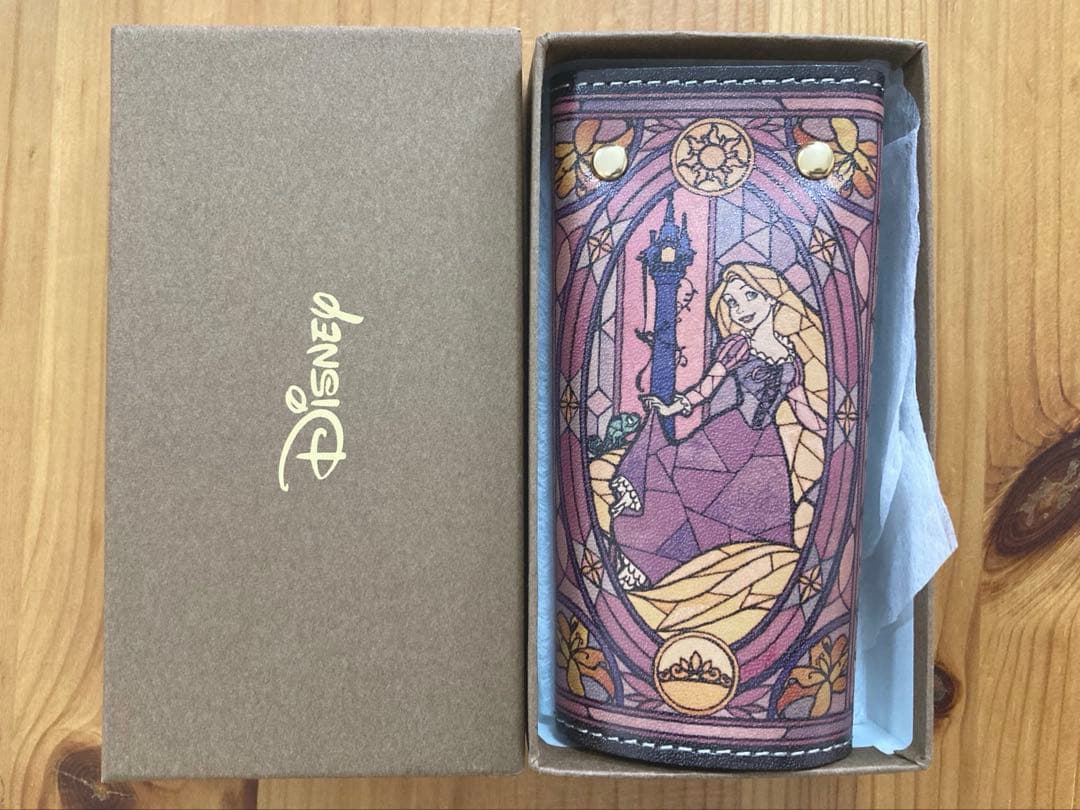 新品　ディズニーラプンツェル 本革キーケース