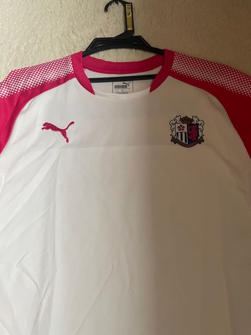 プーマ　セレッソ大阪　トレーニングシャツ　XL 未使用