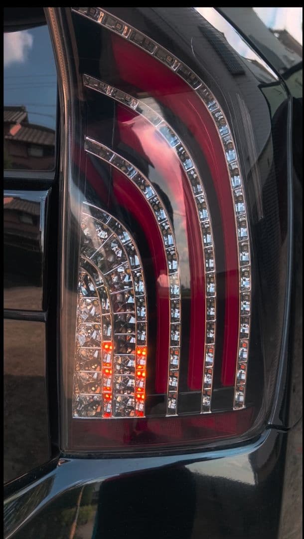 30プリウス クールセイバーテールランプ