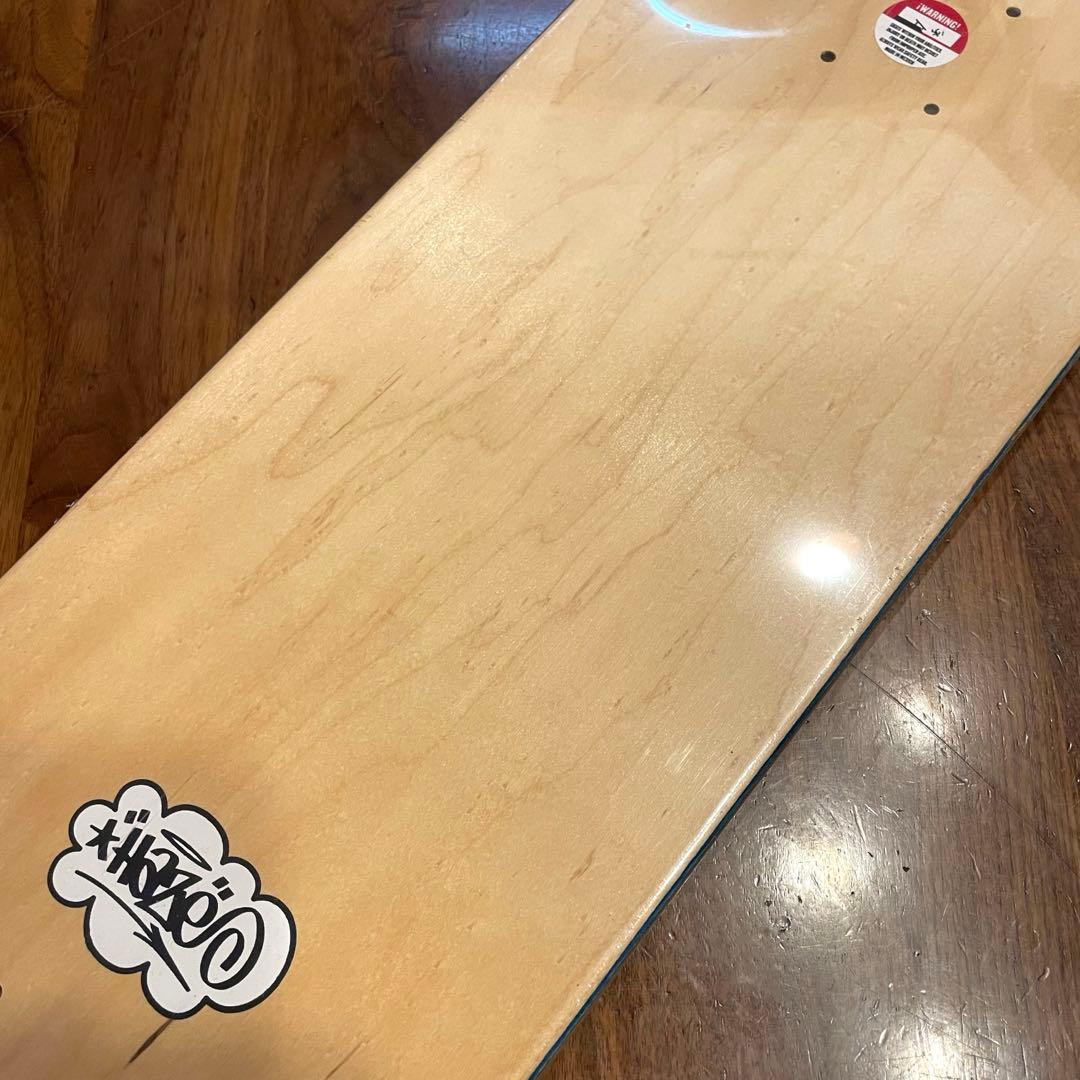 スケボーデッキ　スケートボードデッキ　ハフ　新品未使用　限定品　8.25 HUF