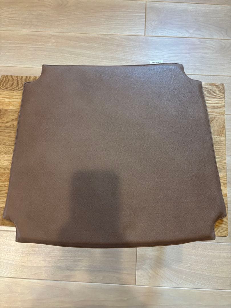 【shinc Labオリジナル】Yチェア専用シートクッション　ブラウン