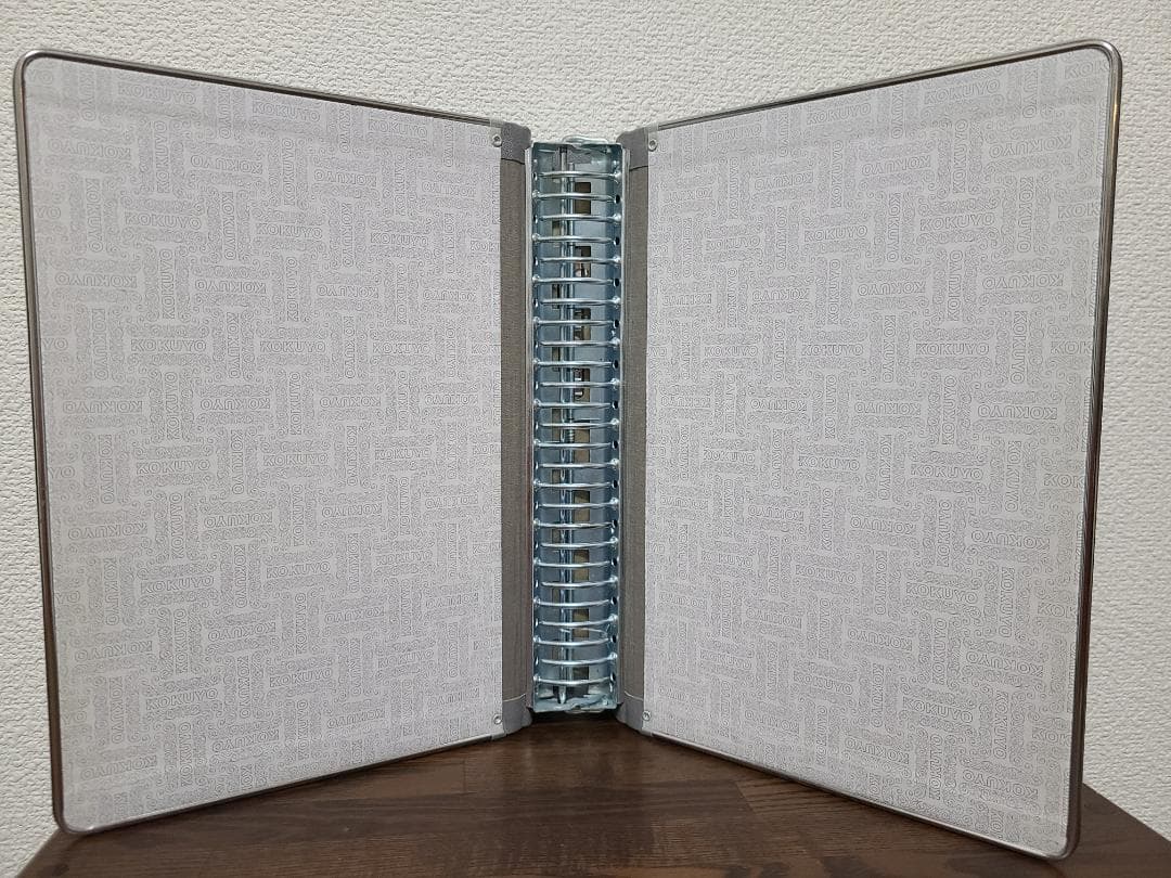 コクヨ ファイル バインダー ビニール貼りＢ５×26穴 200枚 ６冊セット