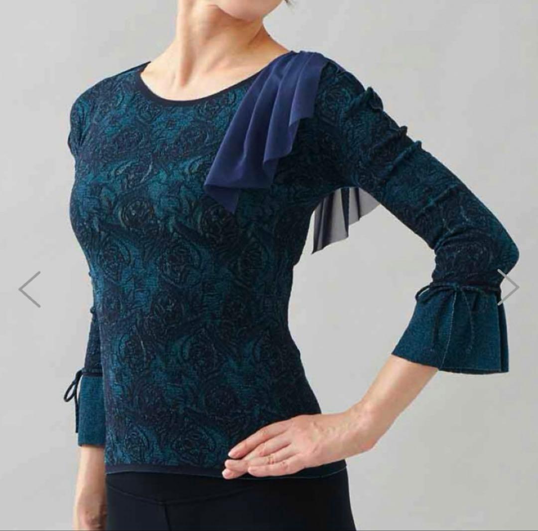 新品☆チャコット☆印影のある深いグリーンが美しいノーソーイングニット☆M☆バレエ