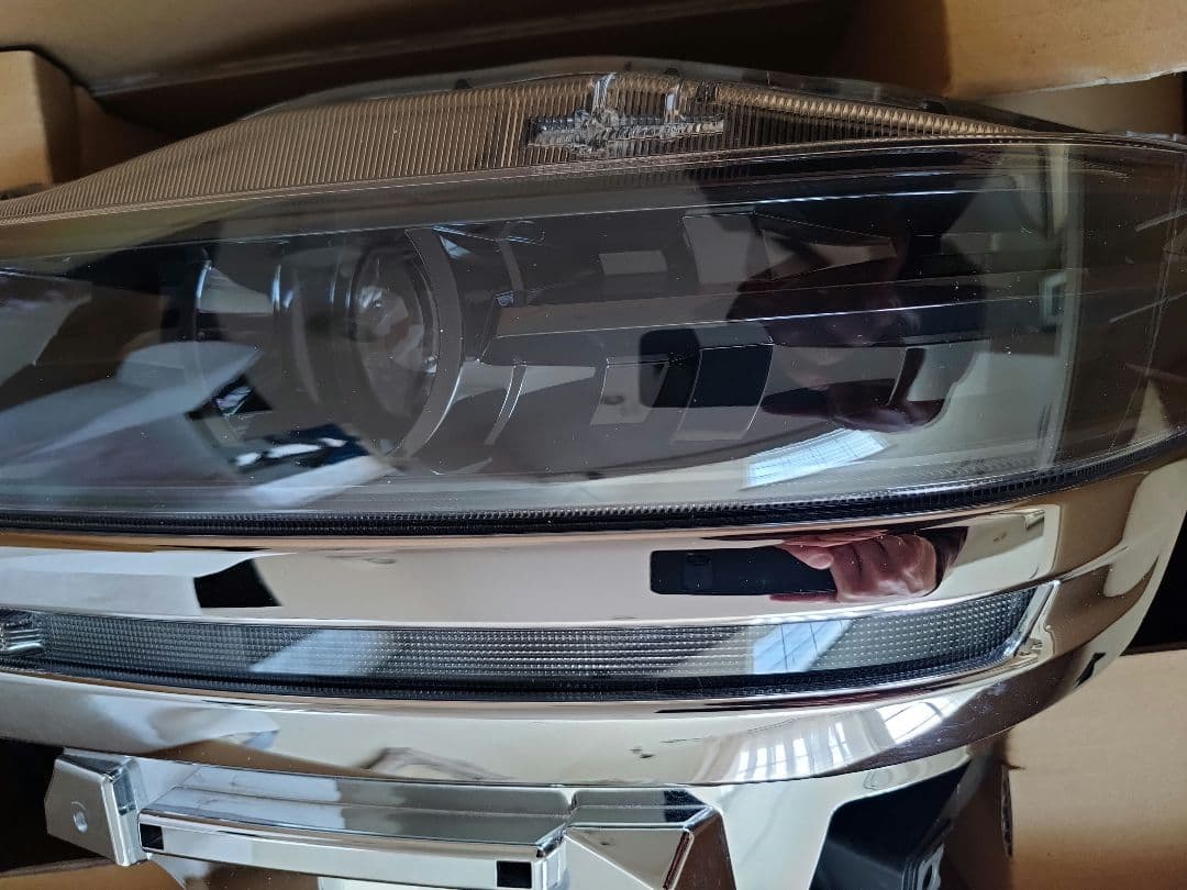 スズキ　スペーシアカスタムLEDヘッドライト　左　MK94S