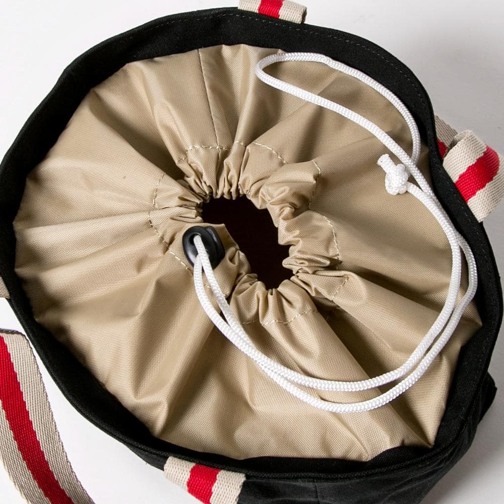 KneeDeep（ニーディープ） Round Tote Black