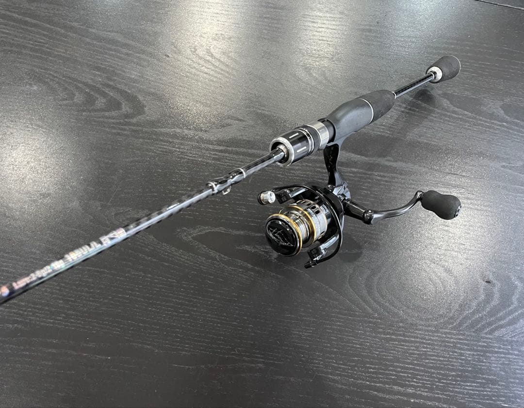 アジング・釣りセット2ピースロッド（180㌢）&リール・ダイワ月下美人ワーム他付