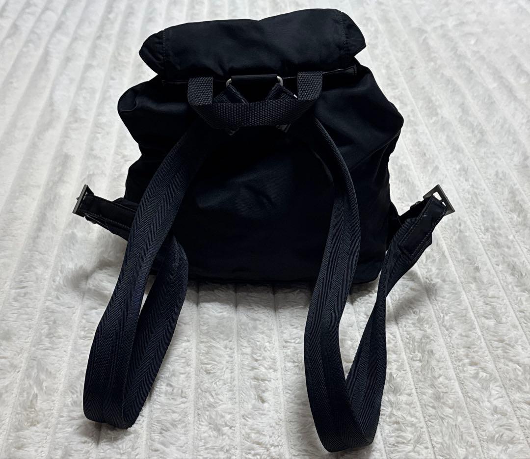 PRADAのブラック Re-Nylon バックパック