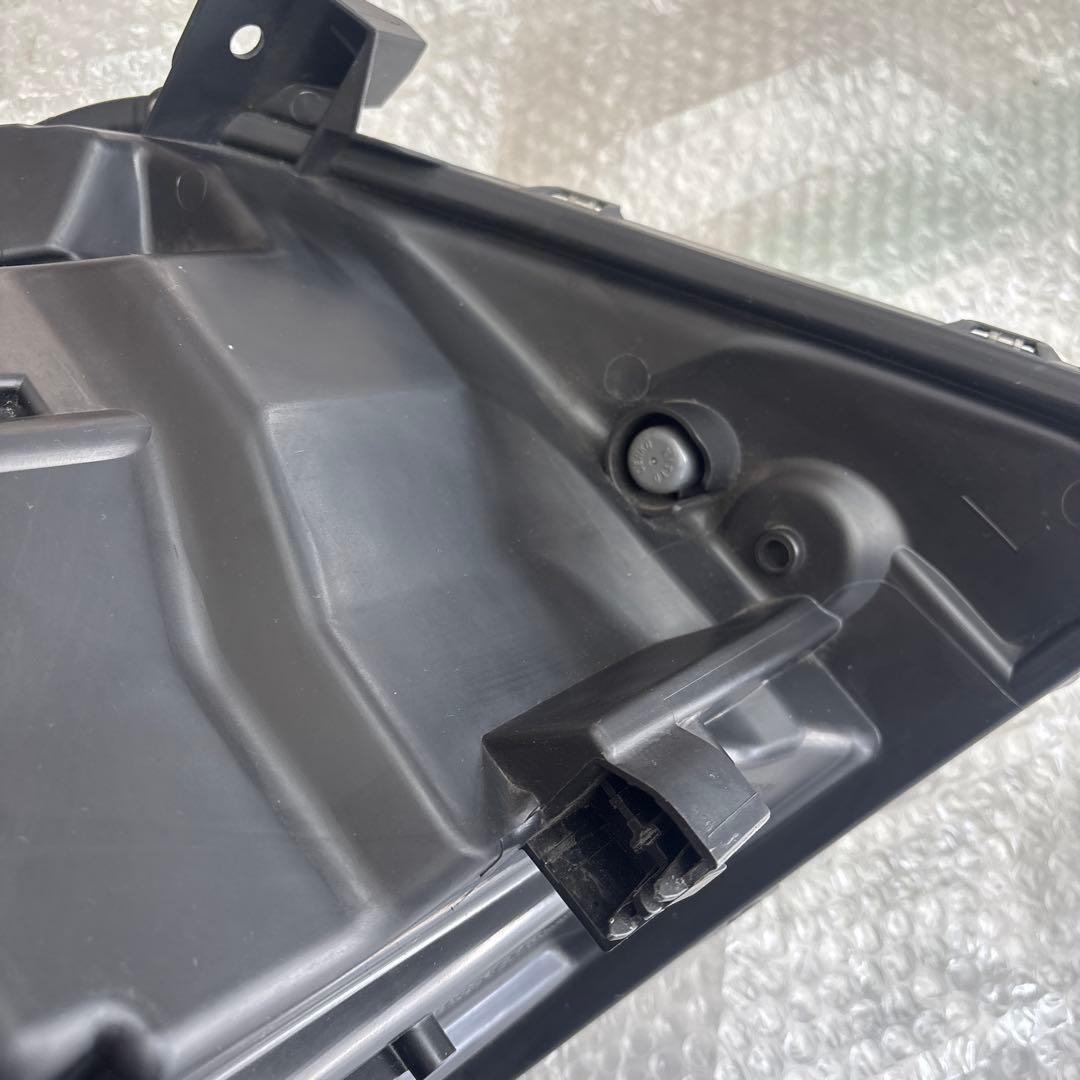 80 前期 ヴォクシー 左 LED ヘッドライト