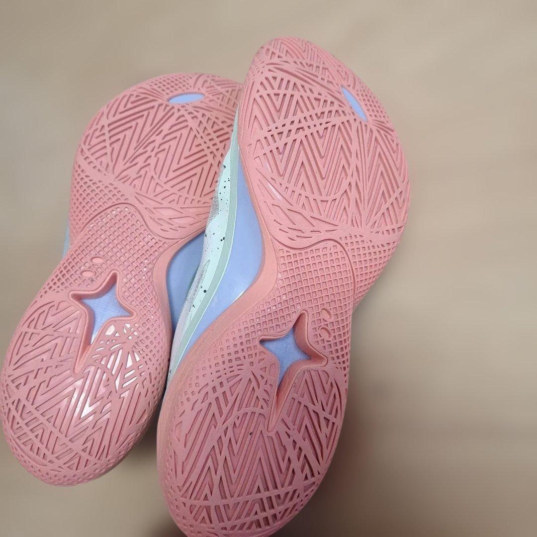 バスケットボールシューズ ミントグリーン/ピンク