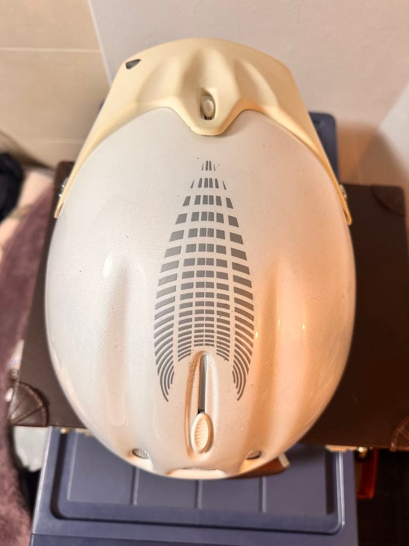 RED ホワイト スノーボードヘルメット