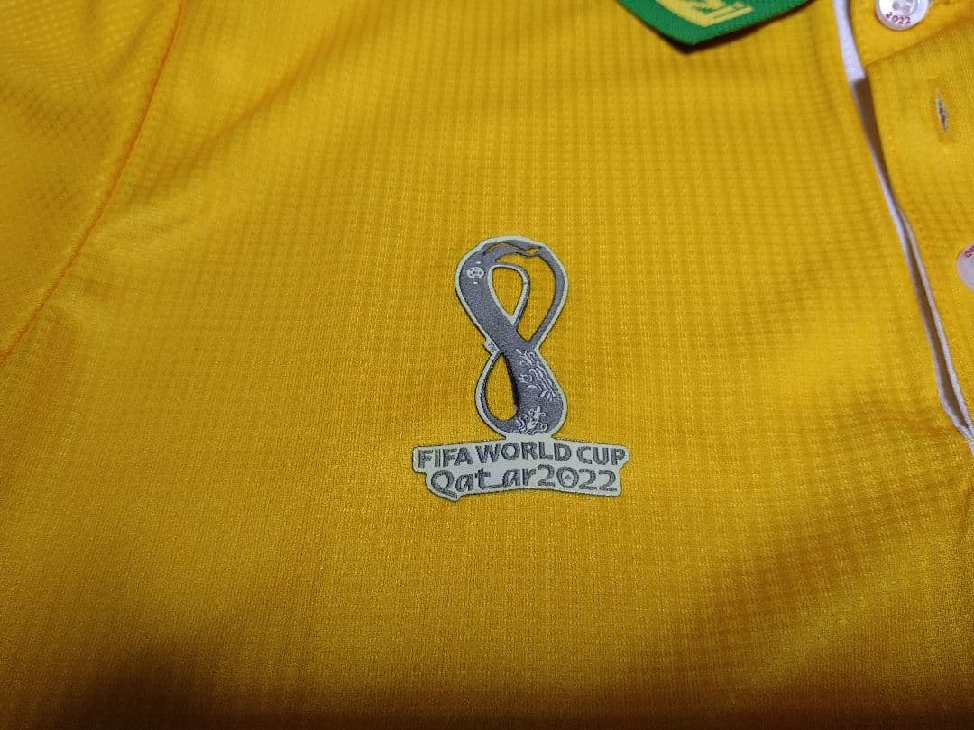 【新品】2022年 サッカー FIFAワールドカップ ブラジル代表ポロシャツM
