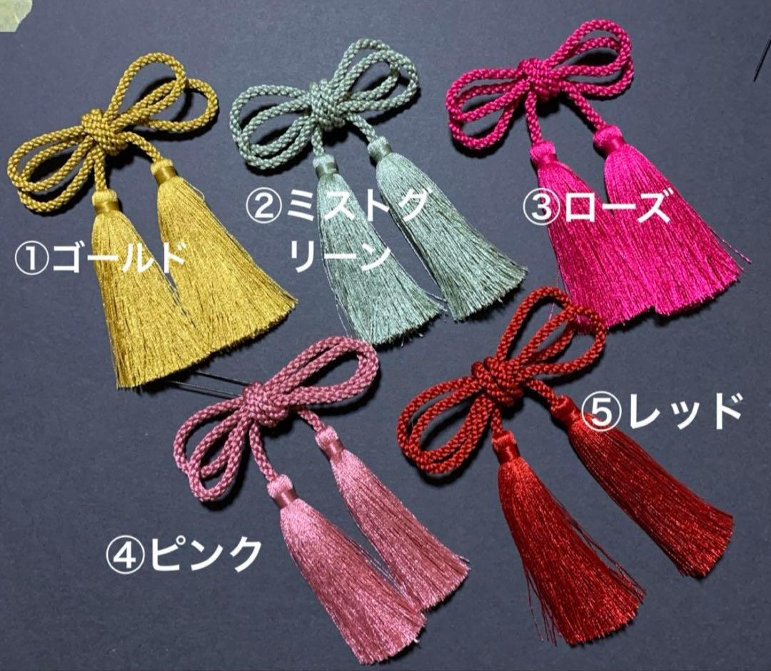 つまみ細工　髪飾り　濃いエンジ　黒　ゴールド