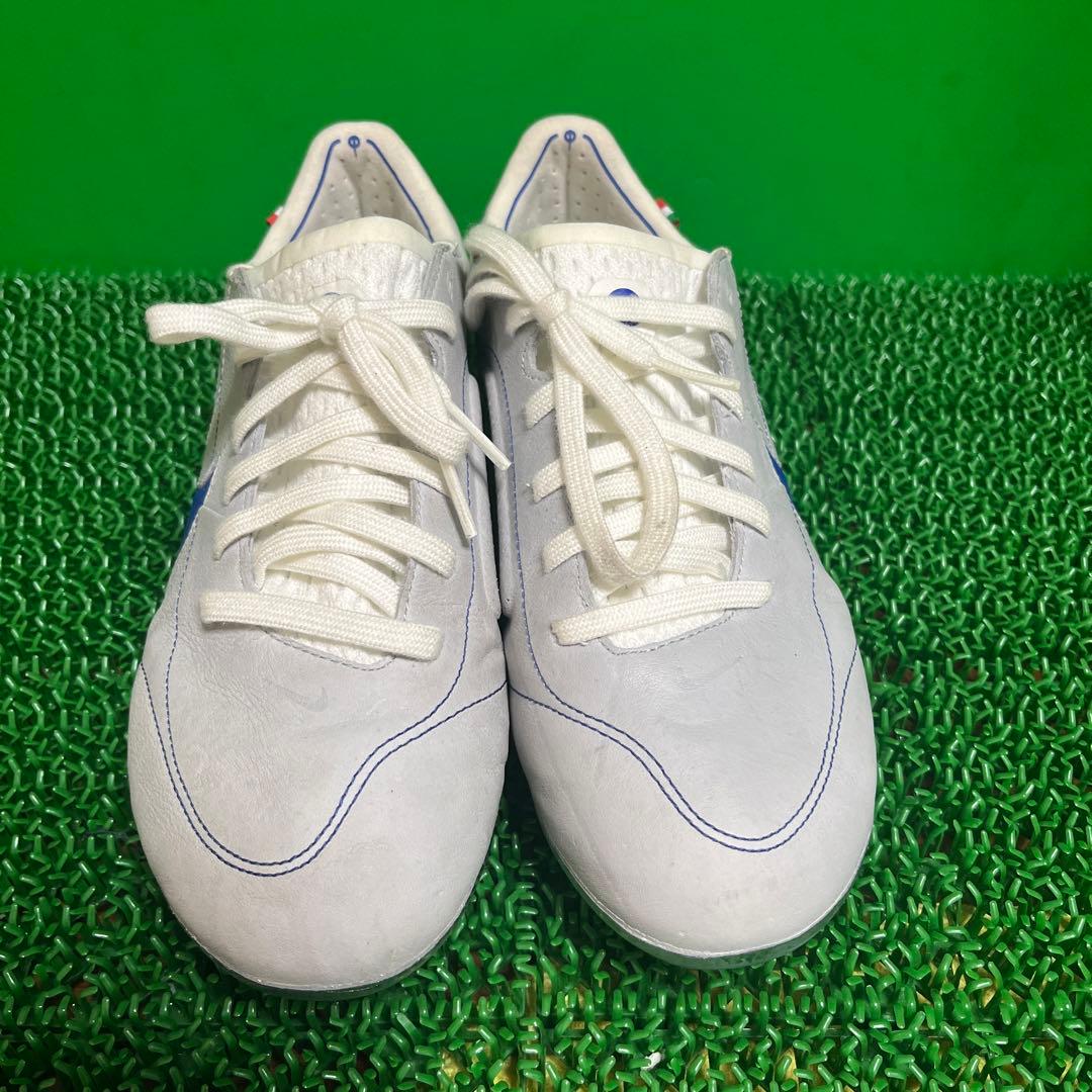 ナイキ サッカースパイクティエンポ レジェンド 9 エリート MI23.5センチ