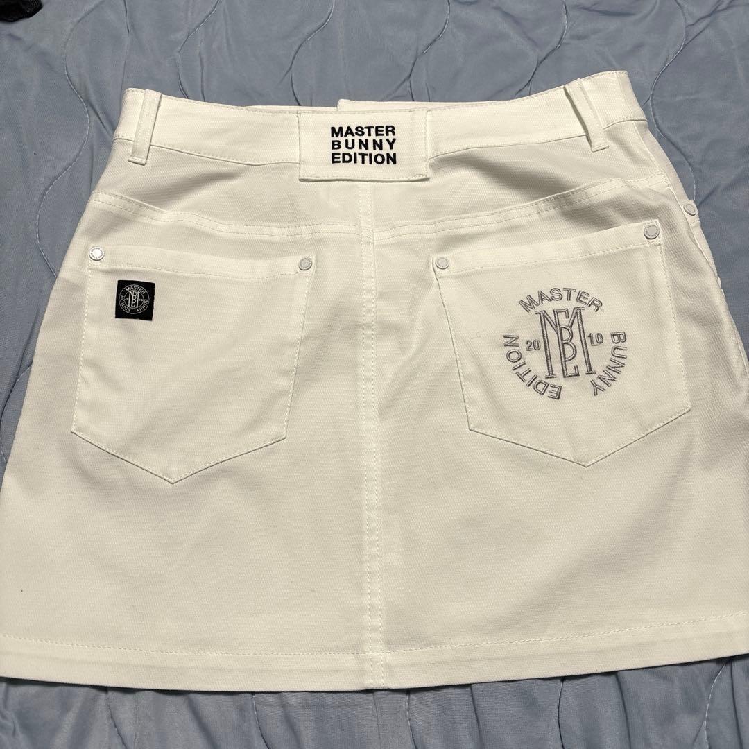 【定価26,400円】試着のみ　マスターバニー　M/白ゴルフ　レディーススカート