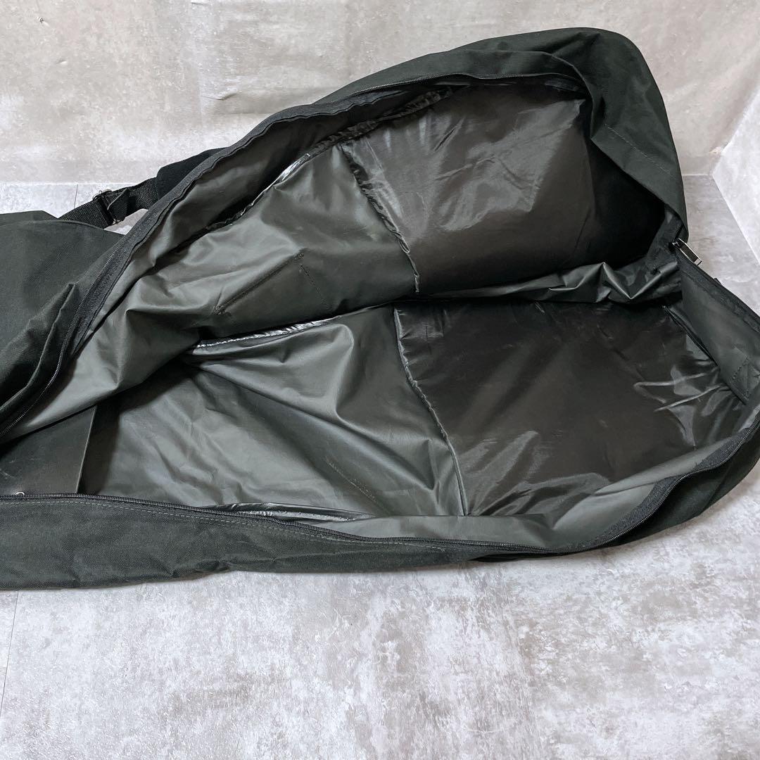 TaylorMade（テーラーメイド）ゴルフ トラベルケース タイヤ付き 黒