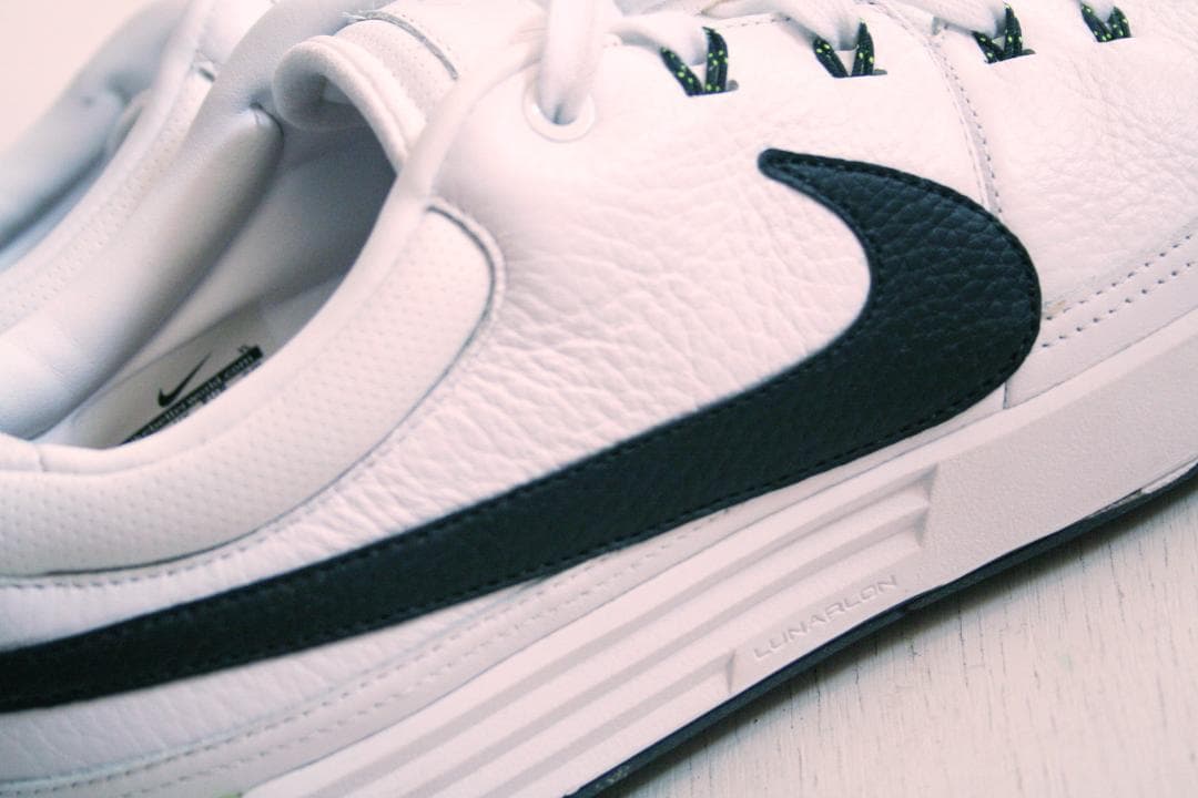 28.5cm ナイキ ルナウェイバリー ホワイト　ボルト　ブラック