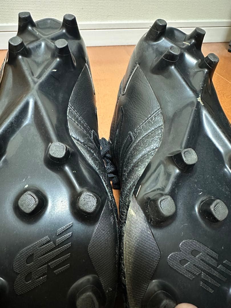 ニューバランス サッカー スパイク ブラックアウト 支給品 8.5EE